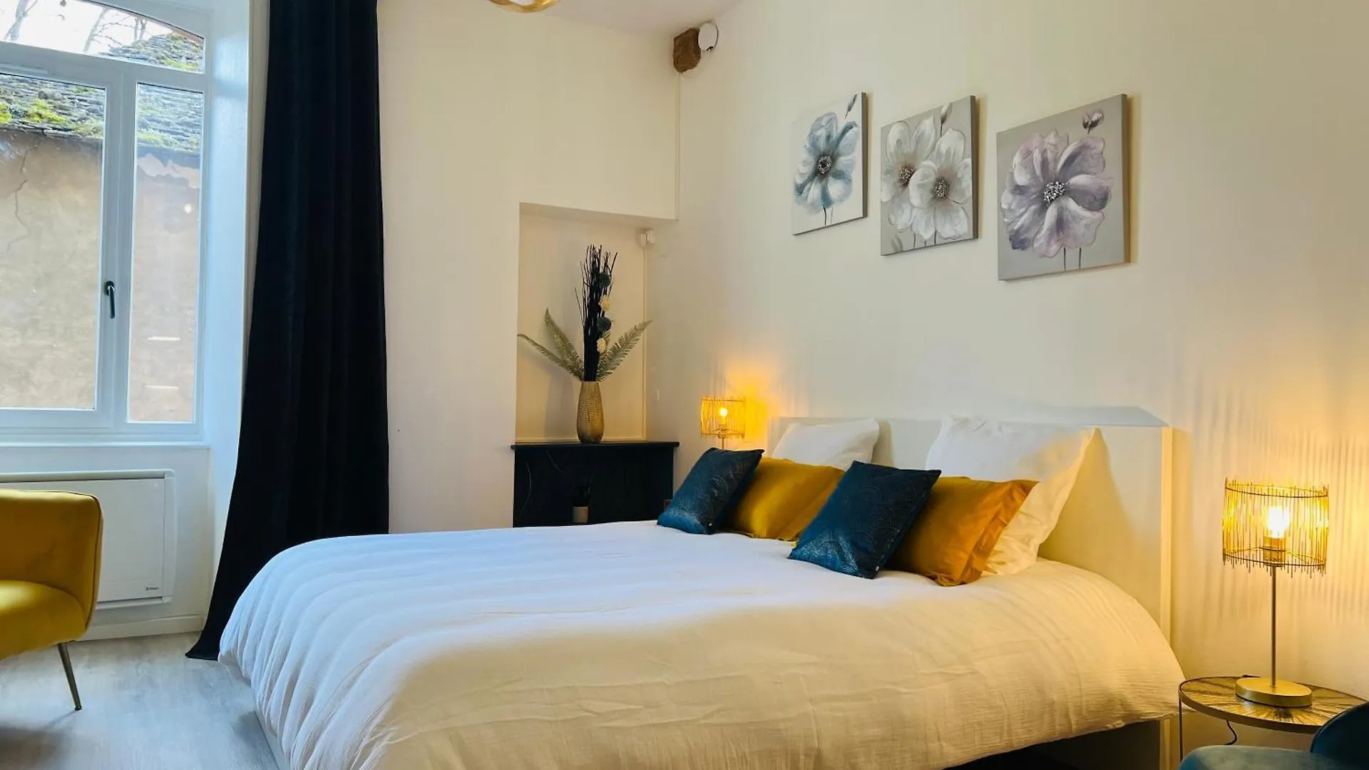 Bel Appartement Pres Des Halles Cremieu
