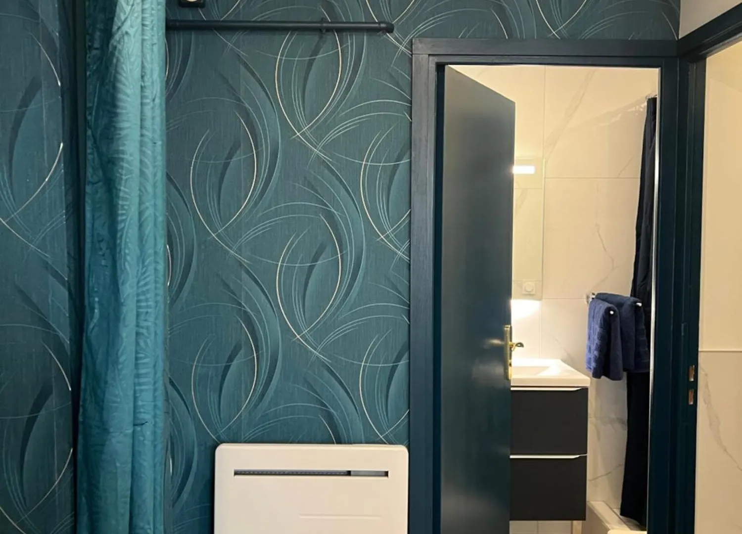 Bel Appartement Pres Des Halles Cremieu 0*,